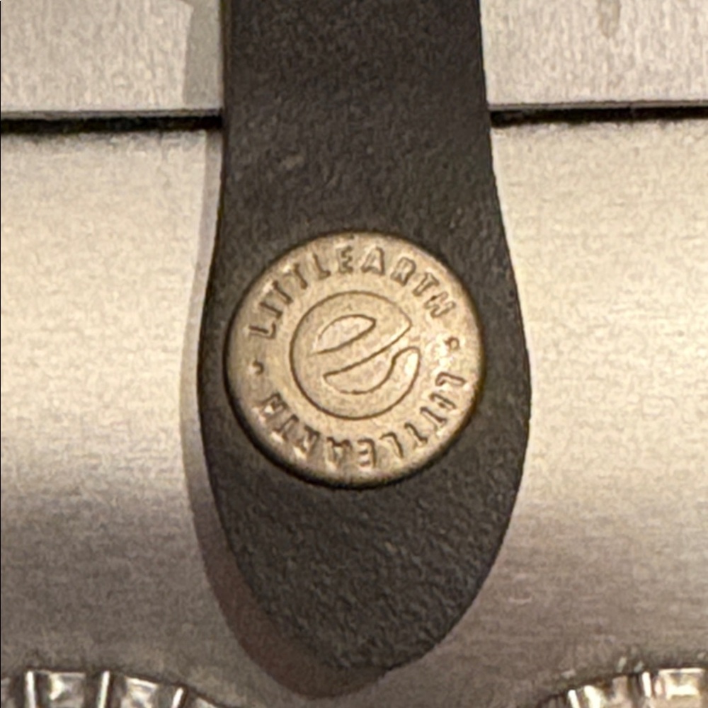 Little Earth Bottle Cap Barrel Metal Purse vintage Delia*s Catalog 90’s - Picture 7 of 9